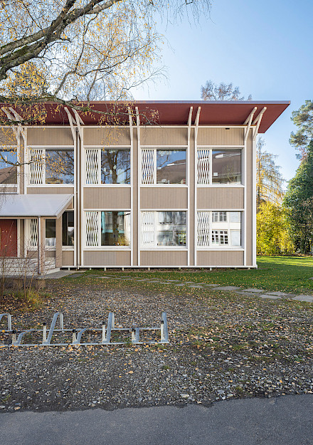 Schulhausprovisorium, Seidenberg, Muri b. Bern, Fassade Nord, Westseite